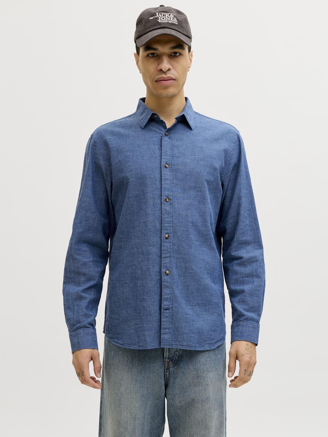 model_shot-front